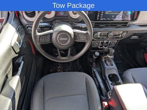 Used 2024 Jeep Gladiator Sport image 13