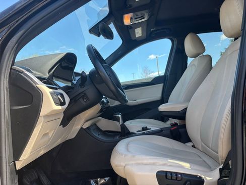Used 2017 BMW X1 xDrive28i image 15
