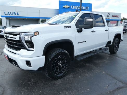 Certified 2024 Chevrolet Silverado 2500 LT w/ Z71 Sport Edition AWD/4WD image 9