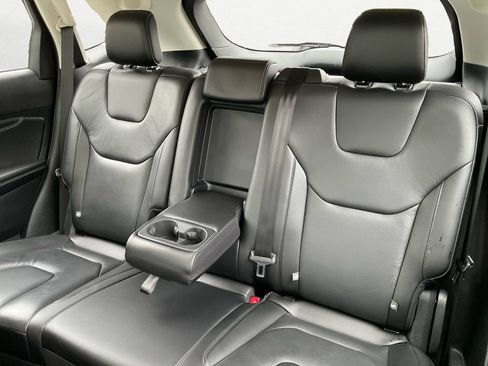 Used 2021 Ford Edge Titanium w/ Cargo Accessory Package FWD image 9