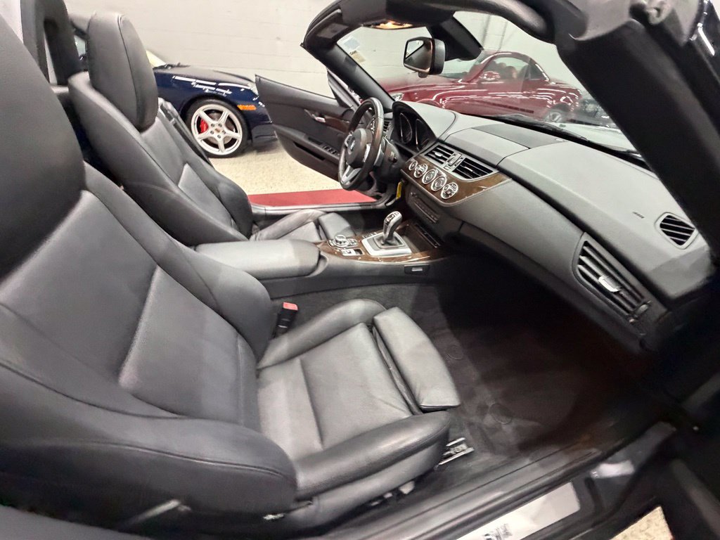 Used 2012 BMW Z4 sDrive35i RWD image 38