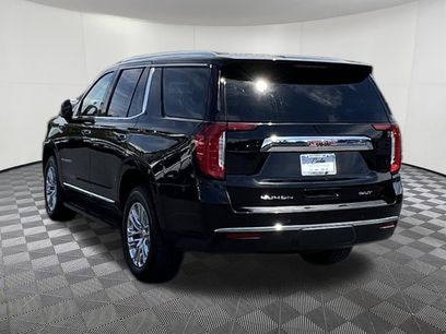 Used 2024 GMC Yukon SLT w/ SLT Luxury Package