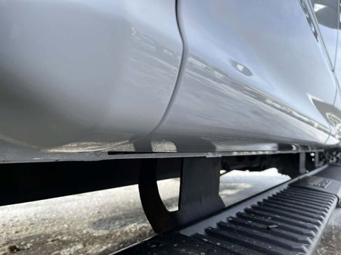 Used 2017 Ford F250 XL w/ Power Equipment Group image 10