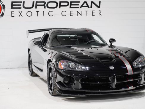 Used 2010 Dodge Viper ACR RWD image 29