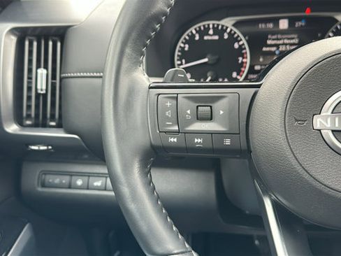 Certified 2023 Nissan Pathfinder SL image 14