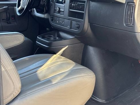 Used 2019 Chevrolet Express 2500 w/ Driver Convenience Package RWD image 9