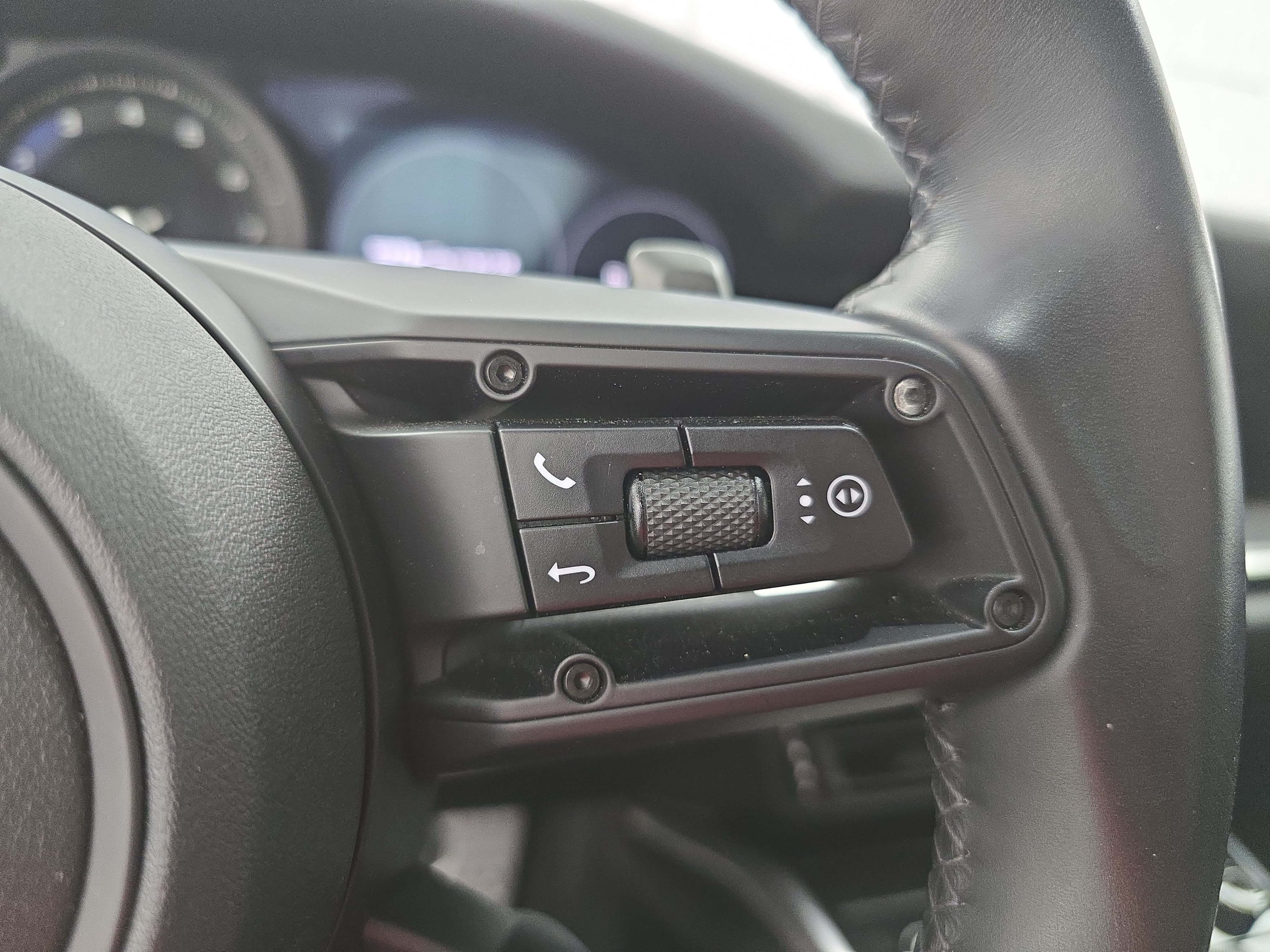Certified 2021 Porsche 911 Carrera RWD image 19
