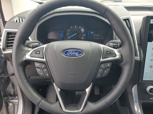 Used 2024 Ford Edge Titanium w/ Equipment Group 301A AWD/4WD image 14