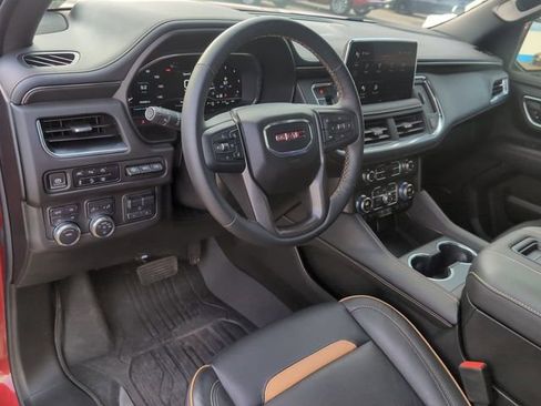Used 2024 GMC Yukon AT4 w/ Technology Package image 16