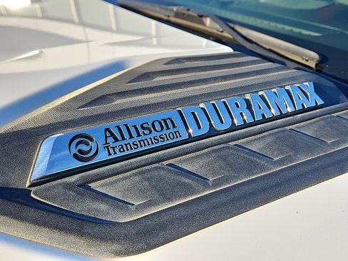 Used 2023 Chevrolet Silverado 2500 LTZ image 6