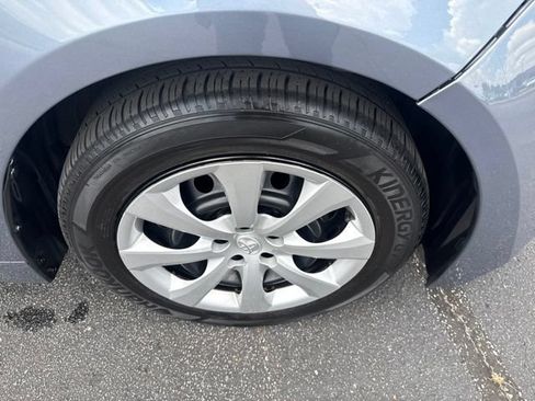 Used 2024 Toyota Corolla LE FWD image 13