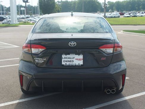 Certified 2025 Toyota Corolla SE FWD image 3