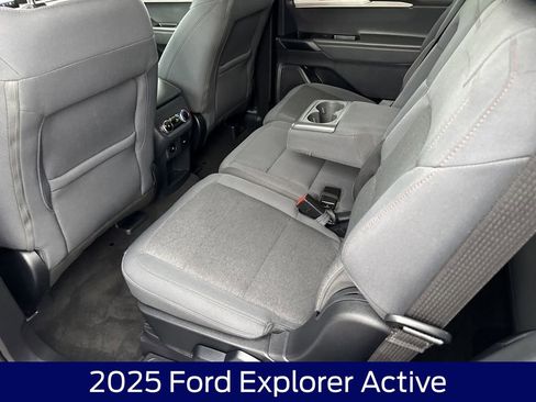 Used 2025 Ford Explorer Active image 15