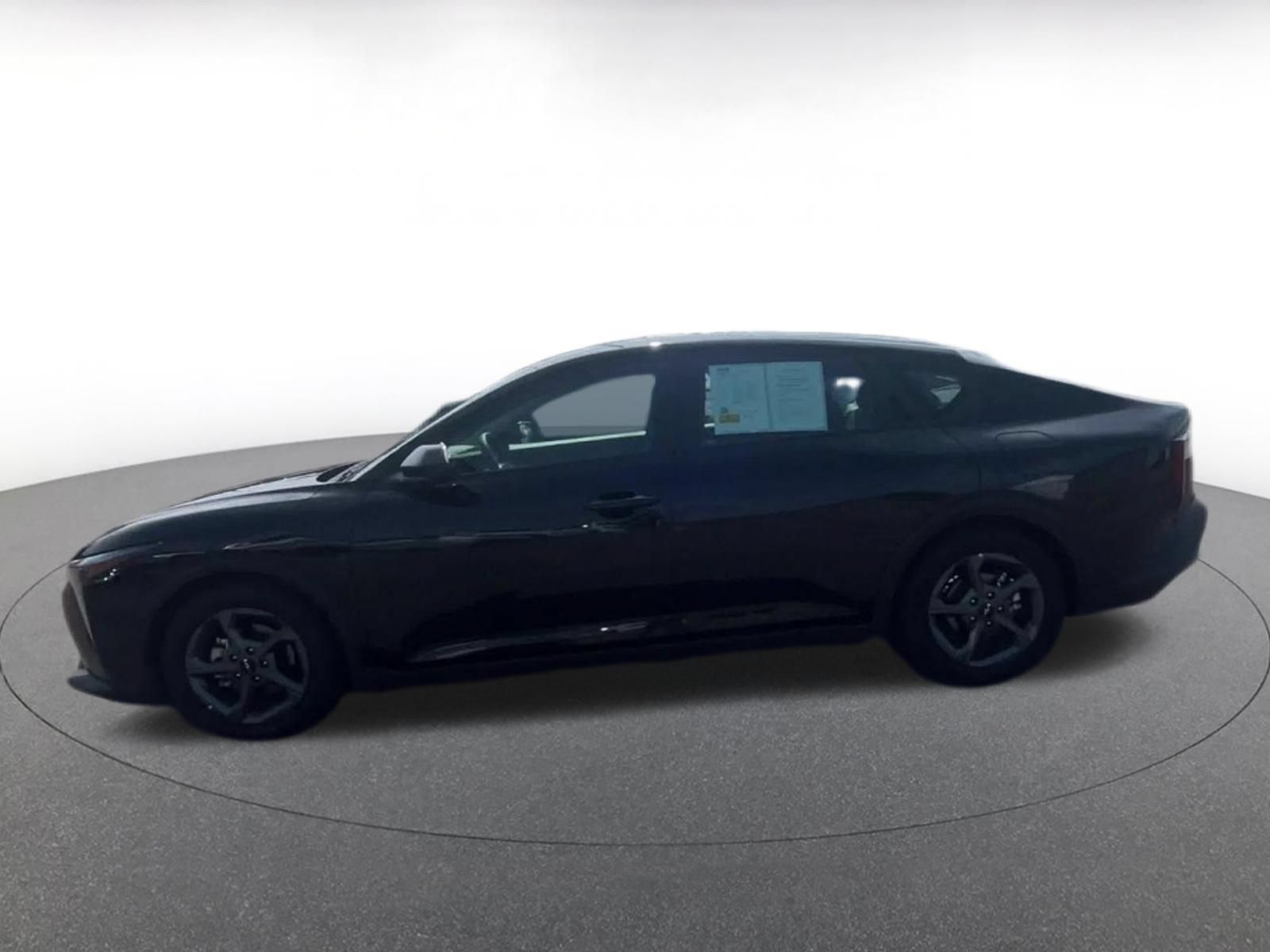 Used 2025 Kia K4 FWD image 8