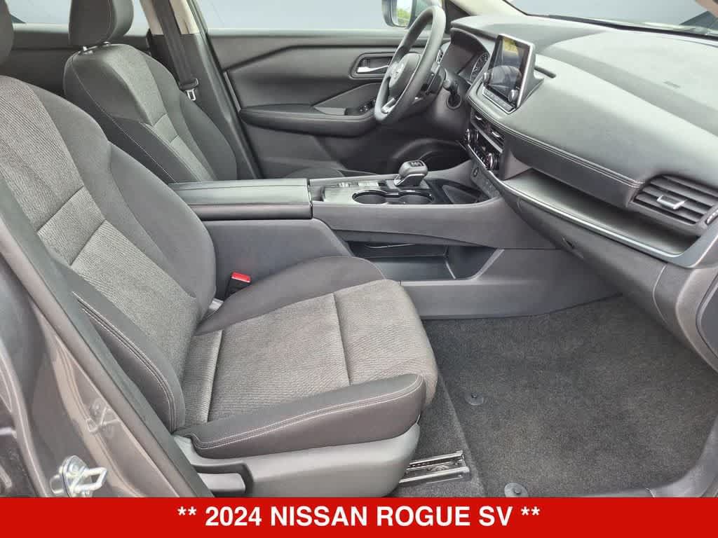 Used 2024 Nissan Rogue SV FWD image 20