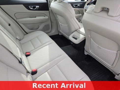 Used 2020 Volvo S60 T5 Momentum w/ Protection Package image 11