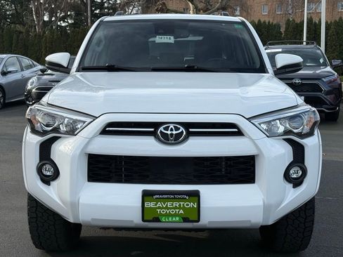 Certified 2021 Toyota 4Runner SR5 image 8