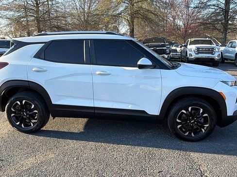 Used 2023 Chevrolet TrailBlazer LT image 4