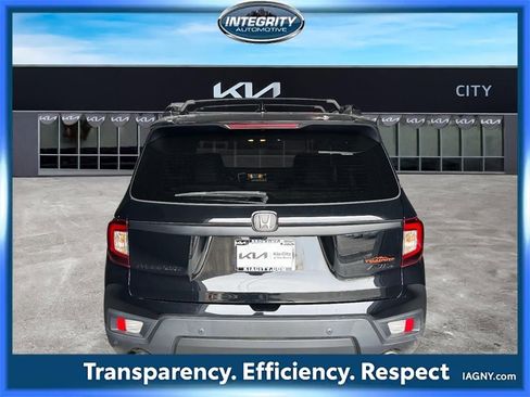 Used 2023 Honda Passport TrailSport image 6
