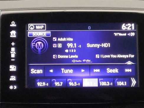 Used 2018 Honda Pilot Elite image 25