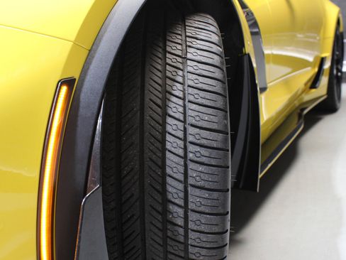 Used 2016 Chevrolet Corvette Z06 w/ 3LZ Preferred Equipment Group image 25