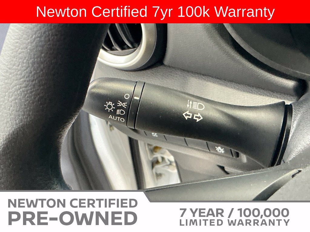 Used 2025 Nissan Versa S w/ Trunk Package FWD image 28