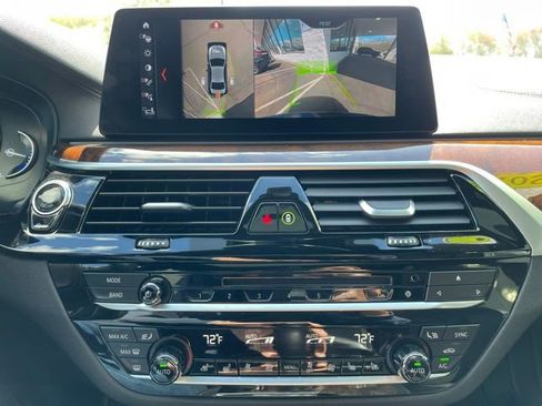 Used 2018 BMW M550i xDrive AWD/4WD image 23
