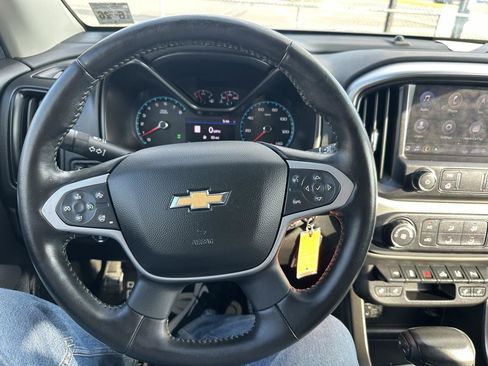 Used 2021 Chevrolet Colorado LT w/ Safety Package AWD/4WD image 11