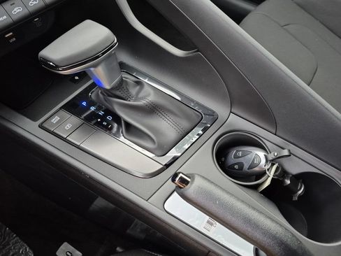 New 2026 Hyundai Elantra SEL Sport FWD image 26