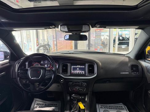 Used 2021 Dodge Charger SXT w/ Blacktop Package image 27