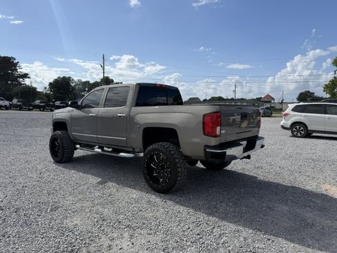 Used 2017 Chevrolet Silverado 1500 LTZ w/ Sport Package AWD/4WD image 5