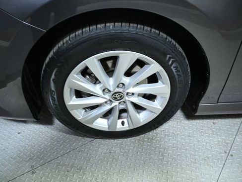 Used 2022 Toyota Camry LE image 17