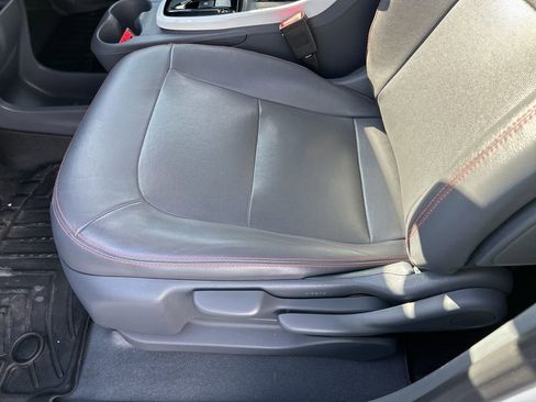 Used 2017 Chevrolet Bolt Premier w/ Infotainment Package image 19