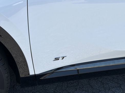 New 2026 Buick Envision Sport Touring AWD/4WD image 25