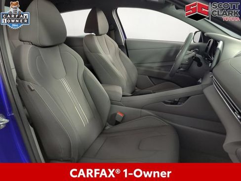 Used 2023 Hyundai Elantra SEL w/ Cargo Package FWD image 14