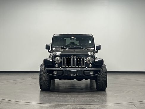 Used 2018 Jeep Wrangler Unlimited Sport image 3
