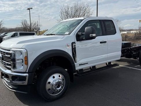 New 2026 Ford F450 XLT image 1