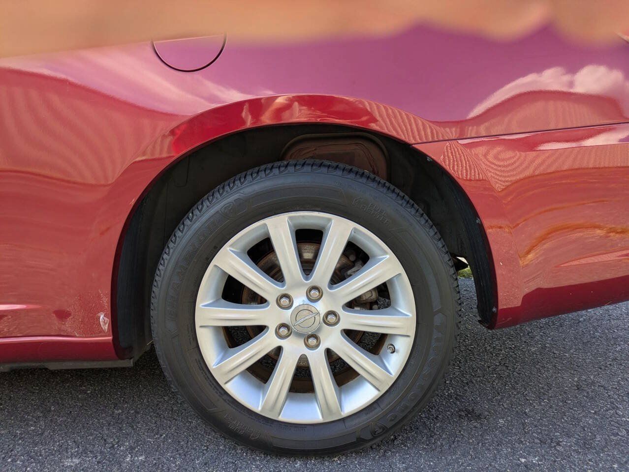 Used 2012 Chrysler 200 Touring FWD image 39