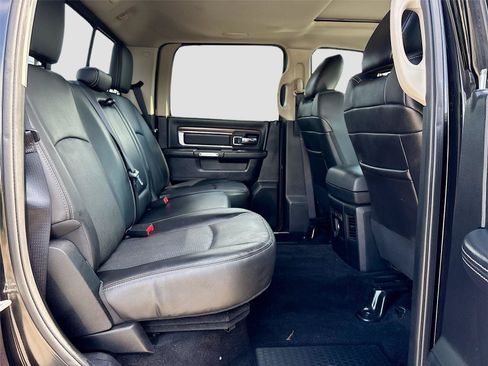 Used 2015 RAM 1500 Laramie w/ Convenience Group AWD/4WD image 27