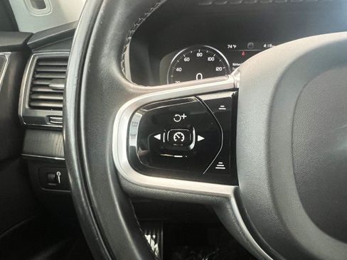Used 2020 Volvo XC90 T6 Momentum w/ Protection Package Premier AWD/4WD image 23