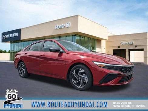 Certified 2025 Hyundai Elantra Sport FWD image 1