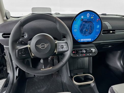 Certified 2025 MINI Cooper S image 18