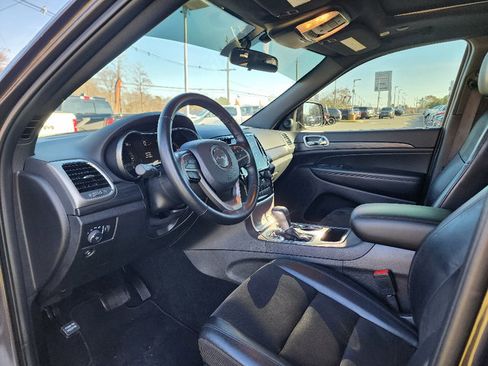 Certified 2021 Jeep Grand Cherokee Laredo X image 35