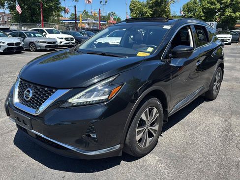 Used 2019 Nissan Murano SV w/ Premium Package AWD/4WD image 1