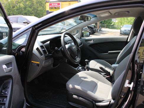 Used 2017 Kia Forte LX FWD image 22