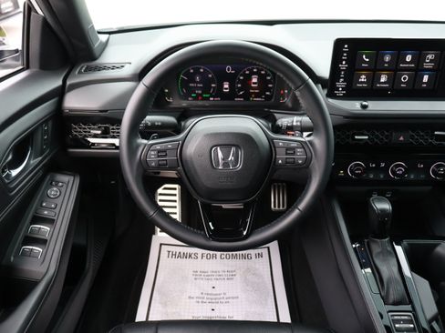 Used 2023 Honda Accord Sport image 12