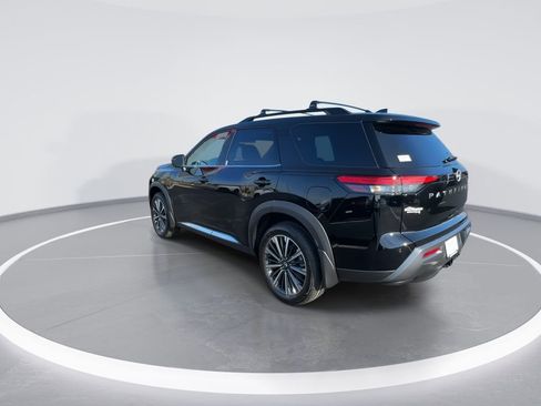 New 2026 Nissan Pathfinder Platinum AWD/4WD image 6
