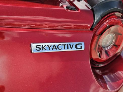 Used 2025 MAZDA MX-5 Miata RF Grand Touring RWD image 9
