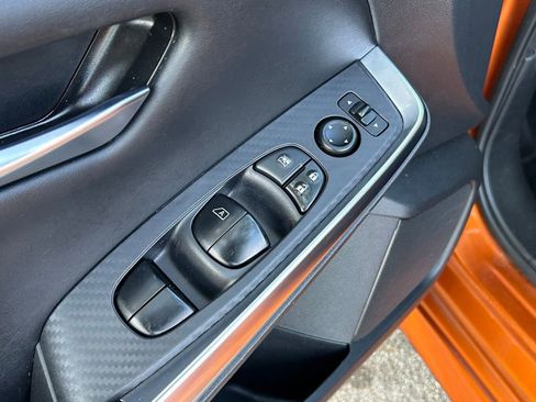 Used 2023 Nissan Sentra SR w/ Electronics Package FWD image 28
