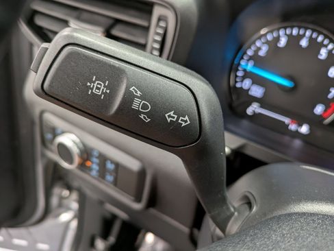 Used 2022 Ford Explorer XLT w/ Class IV Trailer Tow Package image 17